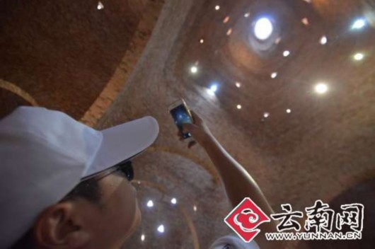 来一场都市逃跑计划他们只愿醉在弥勒不想走