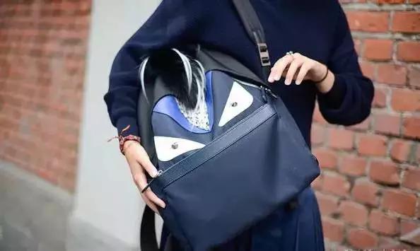 街包、街鞋、街镜，街T魔都“时髦街霸”你买了几个？