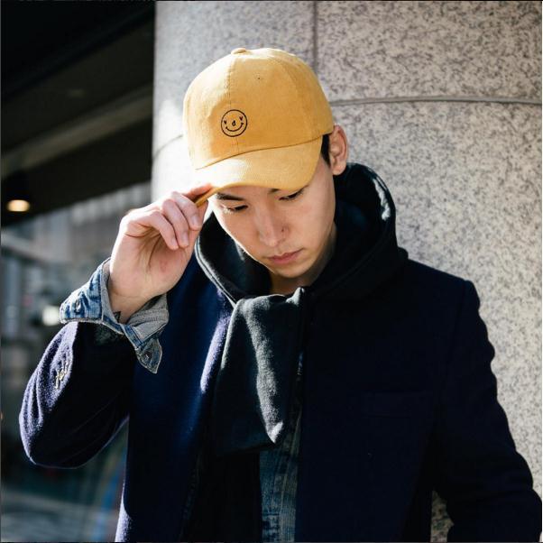 韩国街拍穿搭潮人,2021韩国男士冬季穿搭街拍