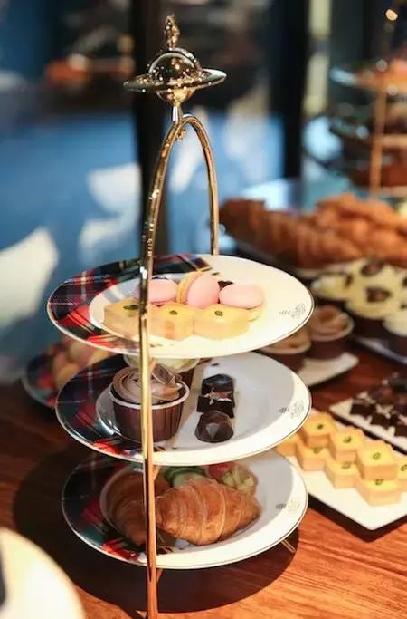 辛苦赚钱是为了买想要的东西,辛苦赚钱就是为了好的生活