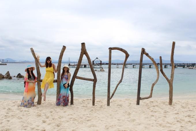 和闺蜜一起去三亚旅游的视频,和闺蜜去三亚旅游