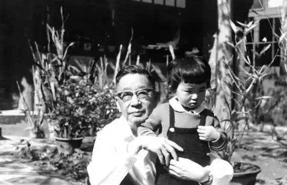 老舍如何走的,老舍逝去的原因