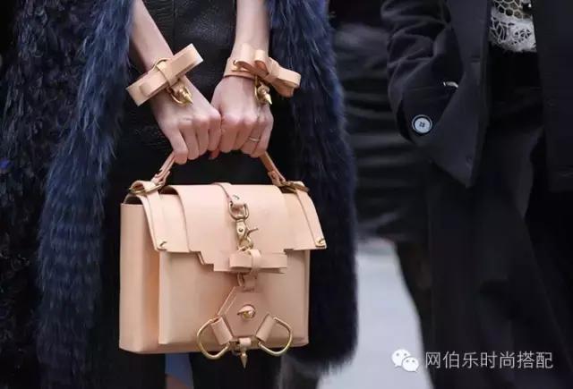 装逼有技巧，如何让小众包助你成为焦点