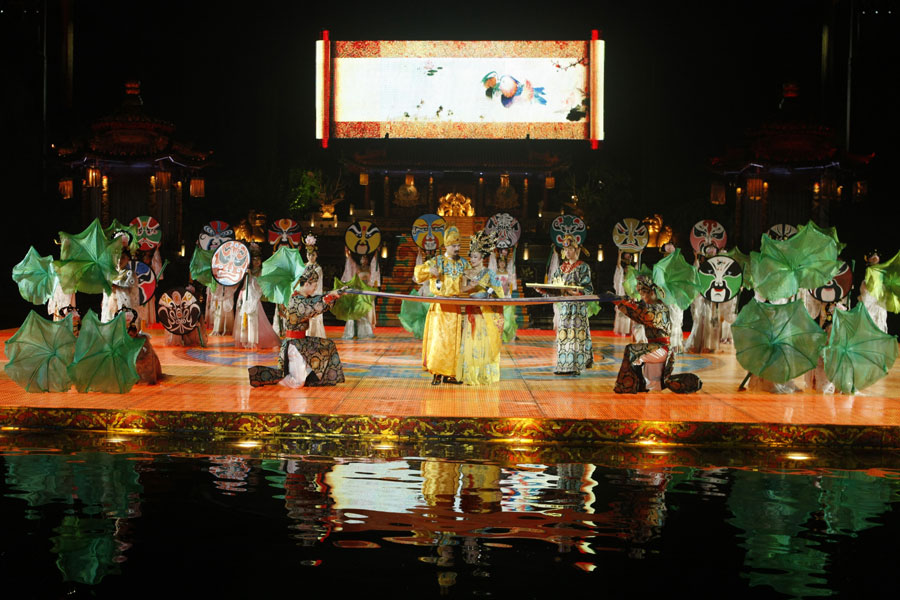 杨家有女初长成，三千宠爱在一身—《长恨歌》，内地版“水舞间”