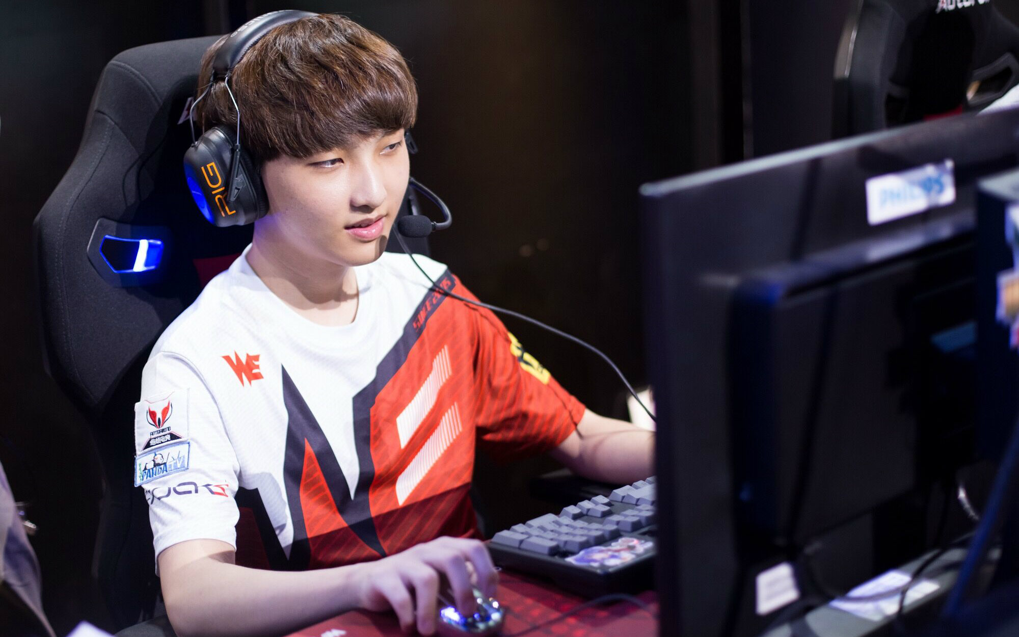 英雄联盟周杰伦代言界面,英雄联盟周杰伦皮肤