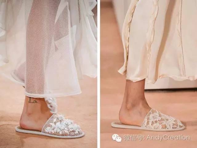 你们平时穿去洗澡的拖鞋，现在可潮了呢～