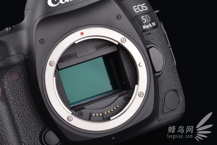 佳能eos5dmarkiv重量,佳能eos5dmarkiii和iv