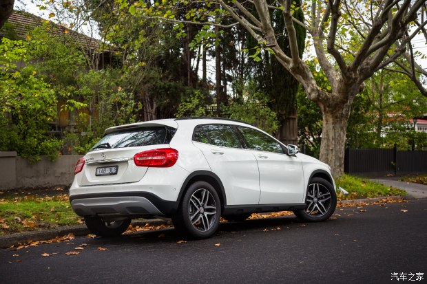 再入门也是个奔驰奔驰GLA180试驾