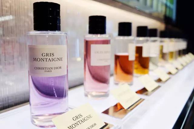 巴黎戴高乐机场购物全攻略,法国购物攻略去法国买什么好