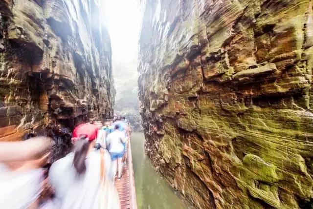 悬泉飞瀑的风景图,悬泉山瀑布在什么地方