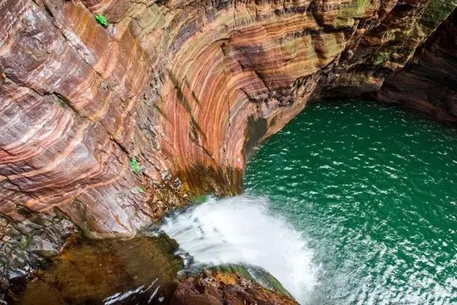 悬泉飞瀑的风景图,悬泉山瀑布在什么地方