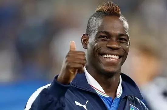 巴洛特利思考人生的时候,巴洛特利是什么球员