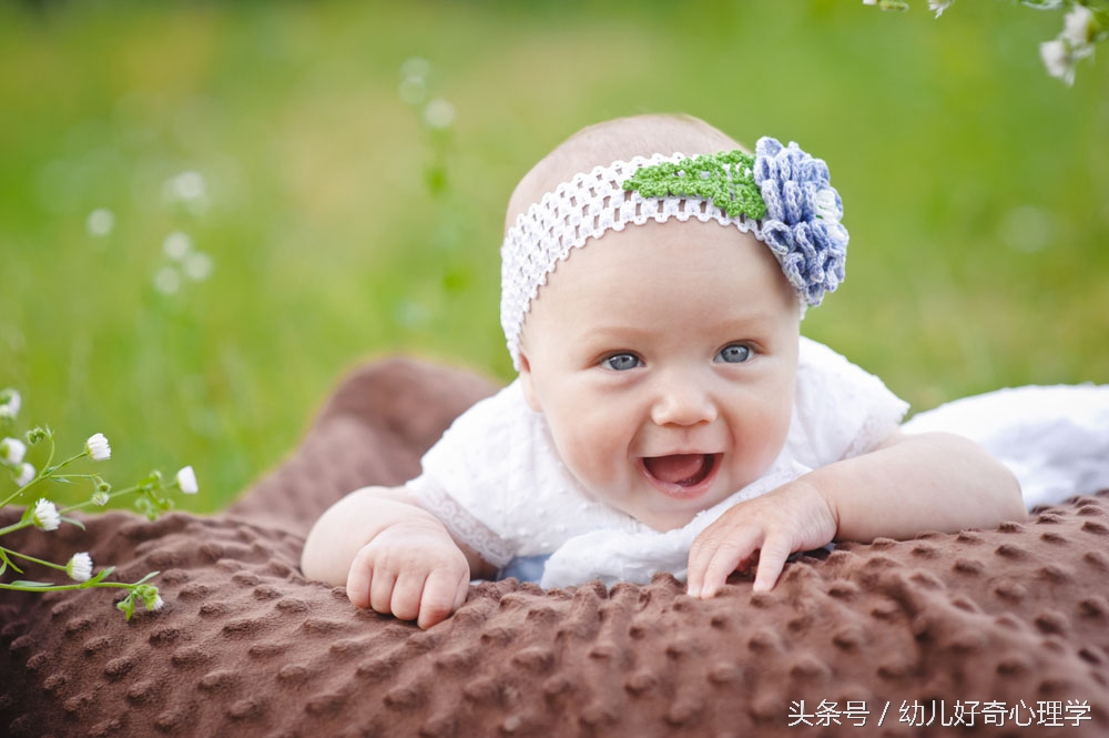 宝宝拉肚子拉灰白色大便怎么办,宝宝拉肚子拉绿便便怎么回事