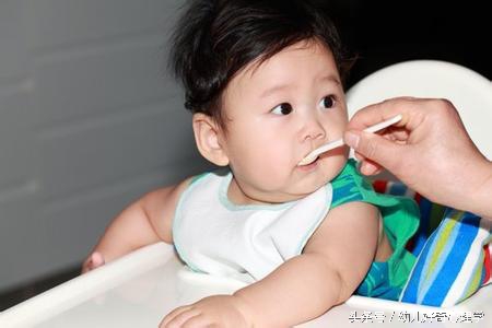 婴幼儿肚子咕噜咕噜响还放屁,婴儿肚子大鼓鼓的砰砰响正常吗