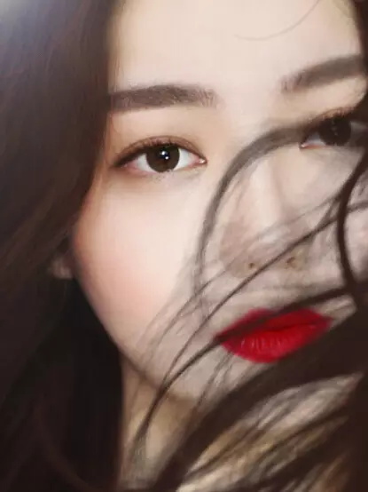 很适合复古风格的妆容,复古简单妆容化妆教程