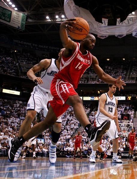 火箭22连胜火箭vs湖人,火箭22连胜姚明打了多少场