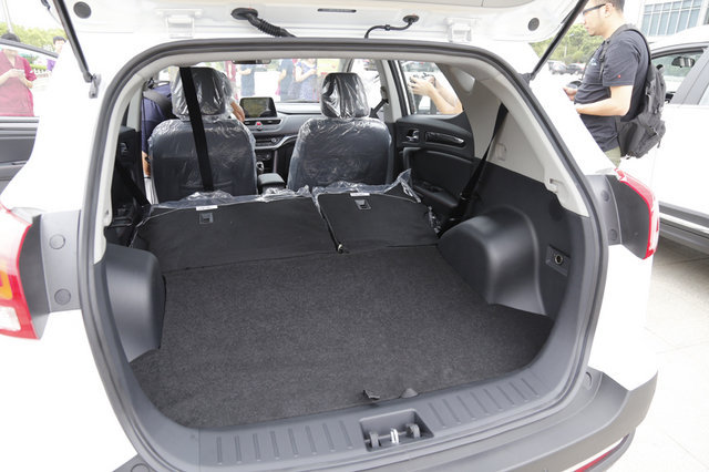 试驾体验江淮全新瑞风s4,一分钟带你了解江淮瑞风s3