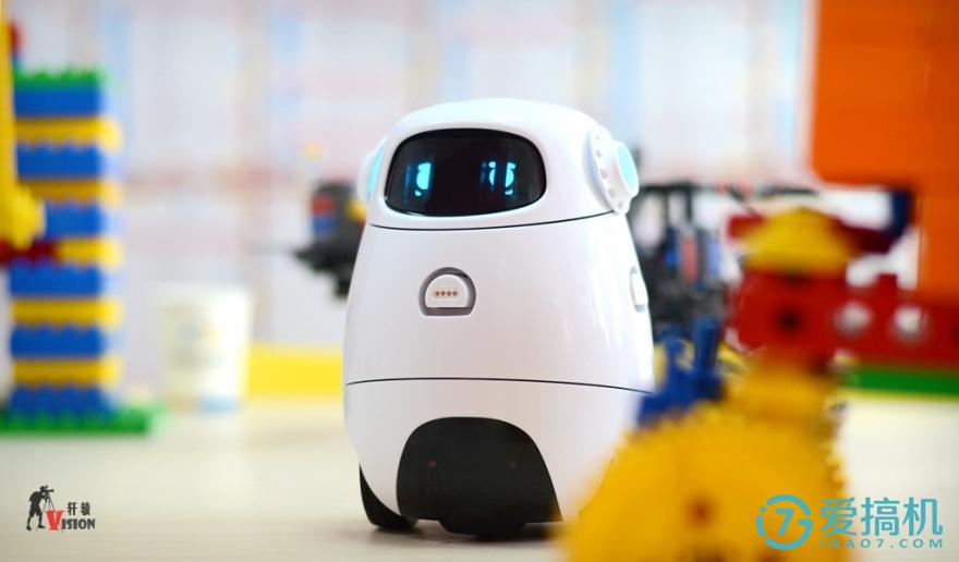 让孩子喜欢编程的视频,小卡智能编程