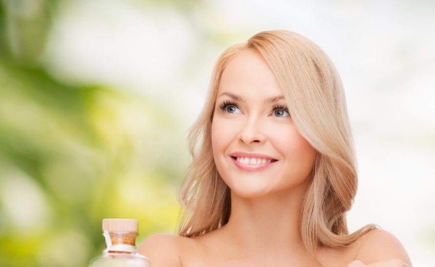 怎样洗头才能让头发既蓬松又顺滑,油性头发洗头怎样才不会掉头发