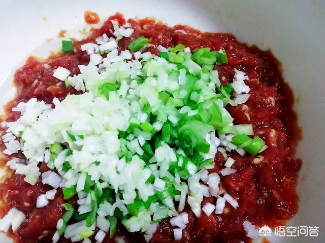 牛肉馅蒸饺子怎么调馅,牛肉馅包子调馅教程