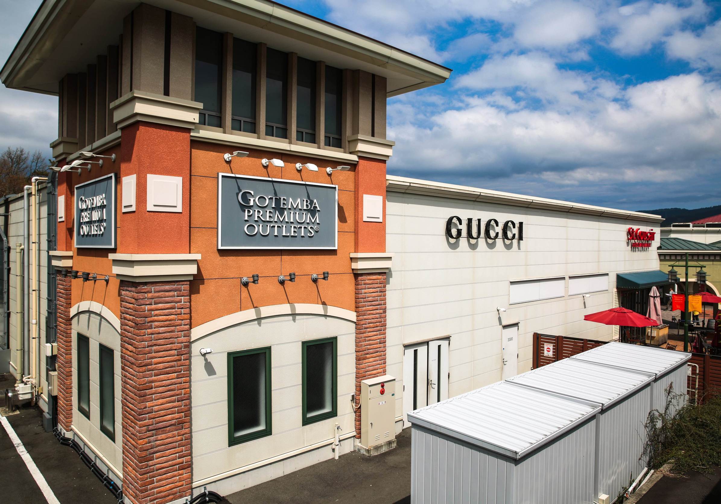 去东京买性价比高的东西,东京哪个奥特莱斯奢侈品牌多