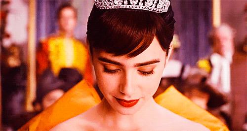 好巧我这么年轻还不想珠光宝气