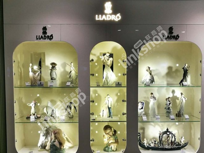 上海机场免税店最近人气,上海浦东免税店销售额