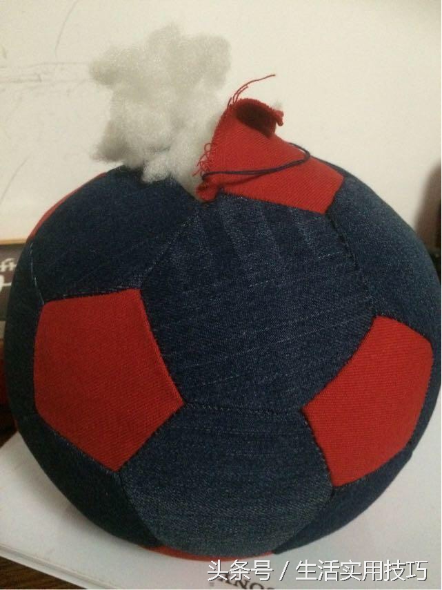 牛仔裤改足球,牛仔裤改造男童衣服
