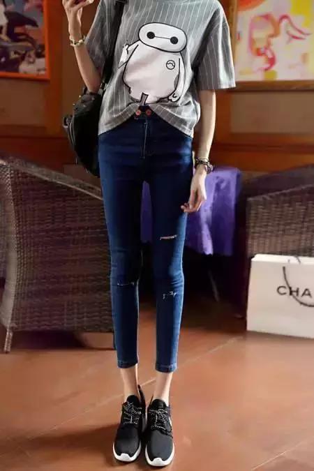 高圆圆秋冬穿搭牛仔裤,高圆圆蓝色牛仔直筒裤穿搭