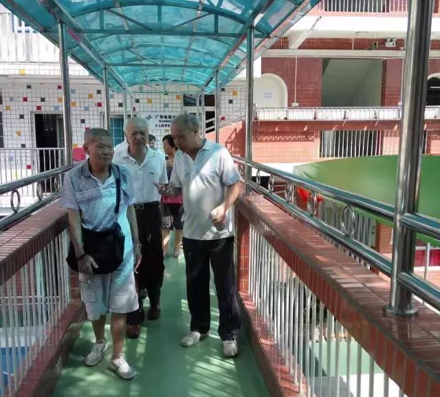 海珠丨昌岗东尊老爱幼联欢会“最老”遇上“最小”会发生什么