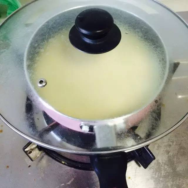 现在网上很火的蛋烘糕怎么做,自制蛋烘糕的超简单做法