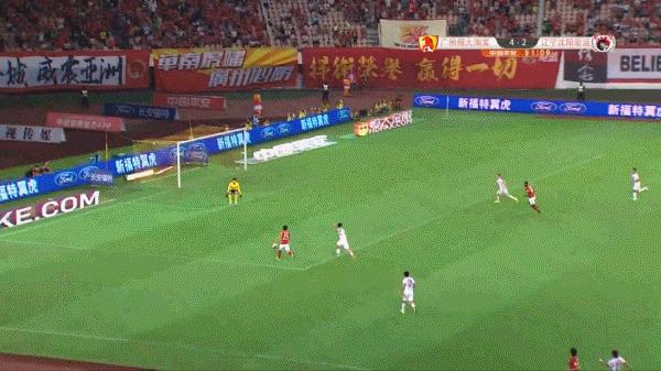 全面开火逢宏运就是恒大表演赛高拉特玩的有点疯