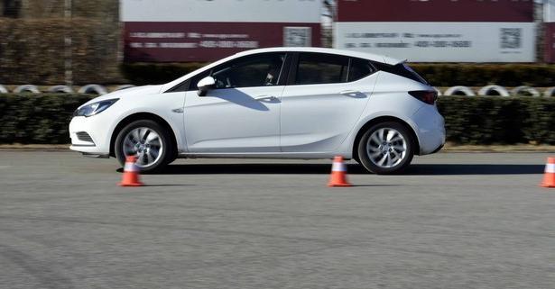 威朗两厢1.5用车感受,威朗轿跑15s