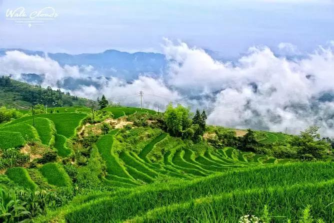 湘西古老而神秘的地方,曾经古老的湖南湘西苗寨