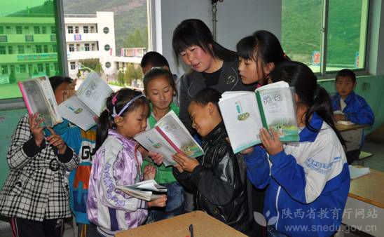 圣地烛光：旬邑县马栏齐心九年制寄宿学校教师丁海艳