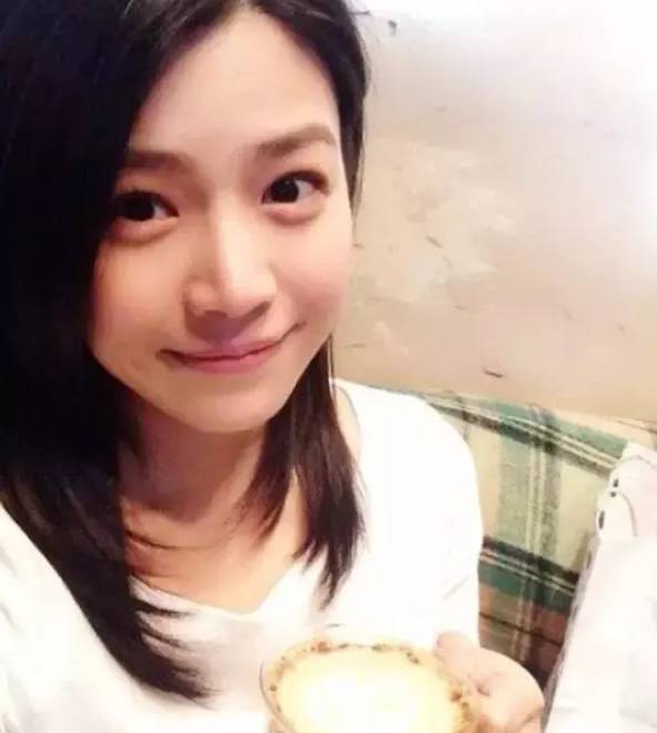 圆脸显瘦扎发发型,圆脸适合怎样的短发型减龄