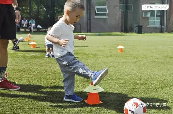 快乐足球亲子运动,亲子足球运动嘉年华