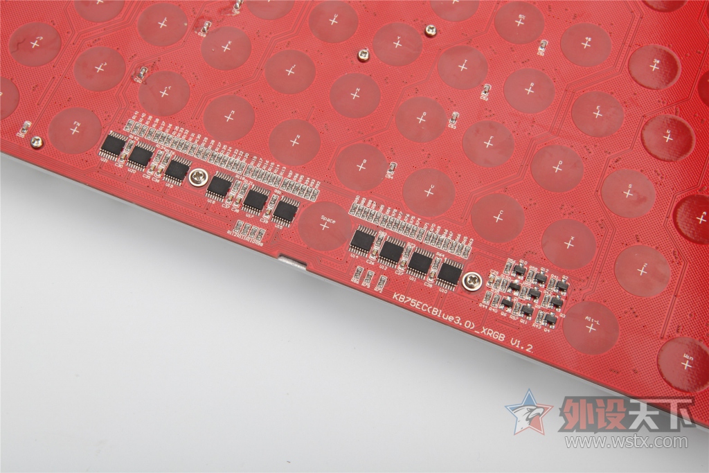 烧友心得3.0到4.0，不止1个进步——NIZRGB75蓝牙4.0静电容键盘工程机测试体验