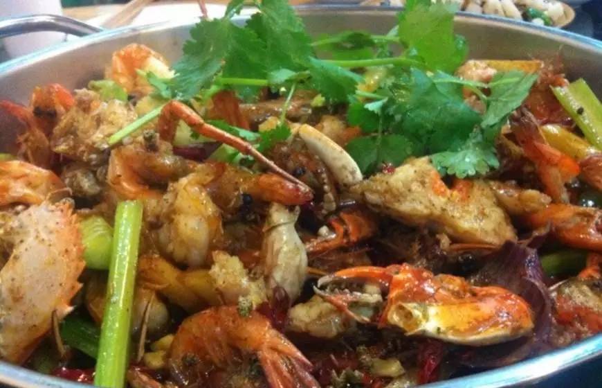 弹子石四大苍蝇馆子,没吃过这几家串串别说你来过宜宾