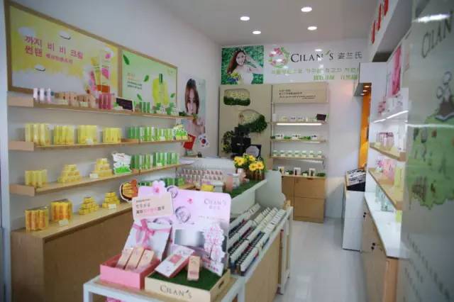 化妆品导购的推销技巧,实体店化妆品销售技巧