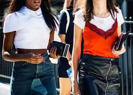 穿吊带背心的真实体验,穿吊带是不是就不需要穿内衣了