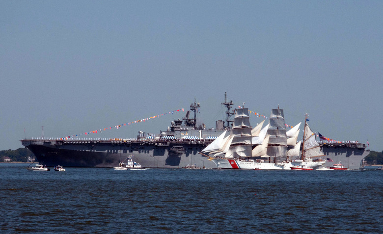 世界最强风帆战舰,世界上第一艘风帆战舰蒸汽动力船