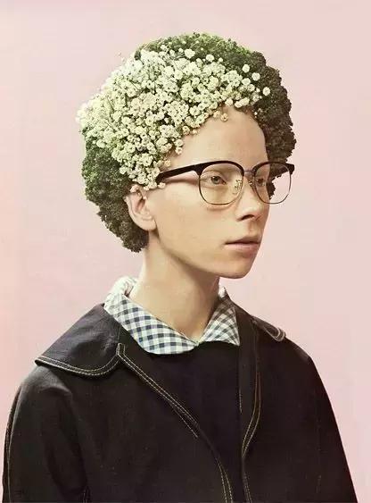 时日谈丨不仅仅是小红心川久保玲的解构主义风格探析