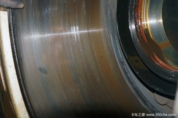 技不压身多学点技术,清洗刹车鼓小妙招