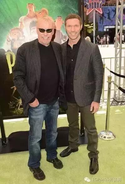 拒绝斯坦福offer,放弃百亿家产,靠捏泥成为霸道总裁!