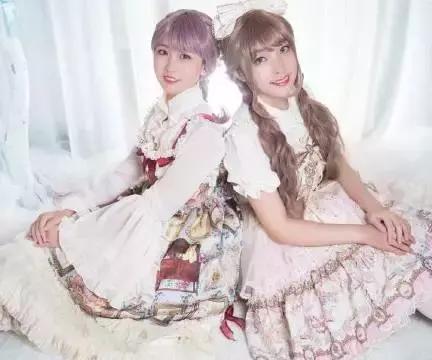 lolita文化，这些美丽的小裙子治愈了少女们成长的痛苦