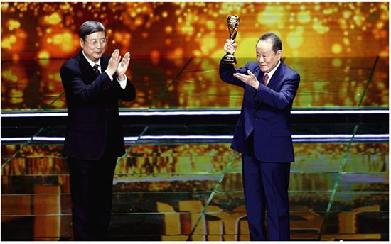 郭鹤年富豪发家史,郭鹤年的简历