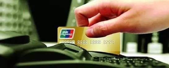 娣卞湷鍚嶈溅杞︿富,娣卞湷杞﹀瓙鏀跺埌鐭俊鎻愰啋绔嬪嵆椹剁