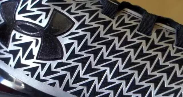 CluchFitDrive测评：UA的实战鞋不只有Curr