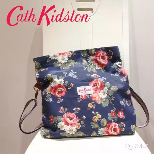 时髦双肩包大容量单肩双肩两用,轻便可爱双肩包